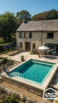 Construction d’une piscine dans le jardin d’une maison à Sarzeau