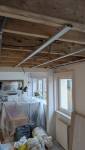 Nouveau plafond plaqué avec spots encastrés