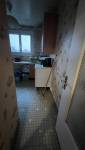  Vue de l'entrée sur la cuisine avant les travaux