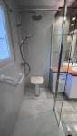 Salle de bain PMR rénovée à Lège-Cap-Ferret (33950)