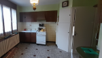 courtier en travaux cuisine, rénovation cuisine Saint-Genis-Pouilly, artisans locaux Pays de Gex, optimisation espace cuisine, cuisine design moderne