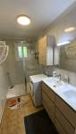 Salle de bain design et accessible La Maison Des Travaux Ales