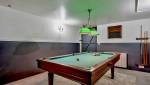 Salle de billard au sous sol d'une maison - La Maison des travaux Paris