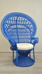 Fauteuil Emmanuelle repeint en bleu