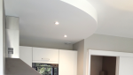 Faux plafond en arrondi avec spots encastrés