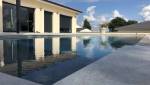 Piscine à débordement de 14m de long