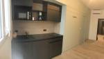 Bureau mixte avec chambre et kitchenette