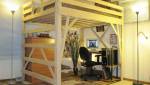 Studio avec lit en mezzanine, et espace bureau