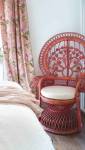 Fauteuil Emmanuelle repeint en rose
