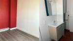 chambre et salle de bain 