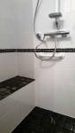 Salle de bain accessible PMR