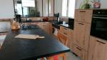 Vue sur l'évier "timbre office"