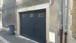 Pose d'une porte de garage avec portillon à Caen