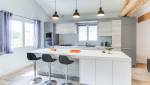 rénovation cuisine complètement ouverte sur pièce unique