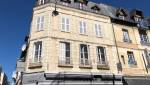 Changement des volets d'un immeuble à Deauville