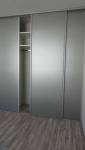Portes de placard coulissante aspect inox brossé - Caudan (56850)
