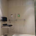 salle de bain PMR