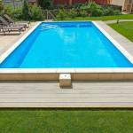 Plage de piscine en bois composite
