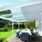 toit terrasse en verre avec volets roulants