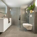 Revêtement sol salle de bain La Maison Des Travaux Nîmes