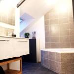 Comment aménager une salle de bain sous les combles ?
