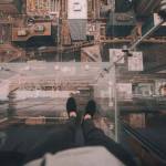 plancher de verre dans un building 