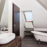 Aménager une salle de bains sous combles à Tours.