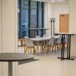 La cantine d'entreprise est un lieu de convivialité et de détente.