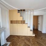 escalier sur mesure avec rangements intégrés 