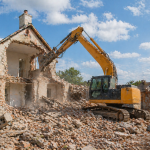 Comprendre les étapes clés d’une démolition de maison