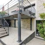 Escalier acier pour accès à terrasse sur pilotis