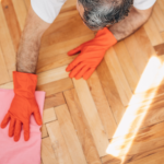 Pourquoi l’entretien du parquet en bois est essentiel à Meyzieu