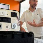 Démonstration des solutions domotiques Legrand à l’agence La Maison Des Travaux Saint-Brieuc.