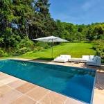 Une piscine dont vous profiterez dès les premiers rayons de soleil