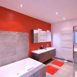 Plafond tendu dans une salle de bain