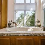 Remplacer sa baignoire par un jacuzzi, cela n'a rien de compliqué !