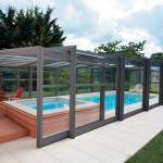 Piscine avec abri à Brunoy