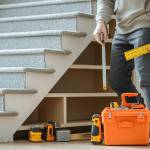 Comment aménager facilement un rangement sous escalier : astuces et solutions pratiques