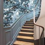 Cimaise dans une cage d'escalier