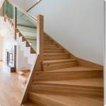 Escalier sur Mesure ou Classique : Choisir le Meilleur Design pour Votre Espace