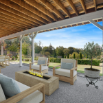 Aménager une terrasse en résine avantages inconvénients La Maison Des Travaux Nîmes