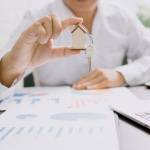 Quels sont les postes prioritaires lors d'une rénovation de maison ?