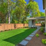 Une palissade pour embellir votre jardin