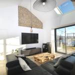 un salon cocooning et lumineux