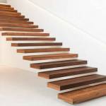 escalier suspendu bois