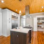 Comment rénover sa cuisine rustique La Maison Des Travaux Ales