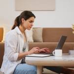 Un coin bureau dans son salon, pourquoi pas?