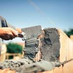 Travaux de maçonnerie pour construire un mur - Lille 59