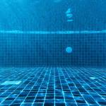 Comment garder l’eau propre dans une piscine ?