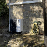 Installation d'une pompe à chaleur à Meylan, dans la banlieue de Grenoble